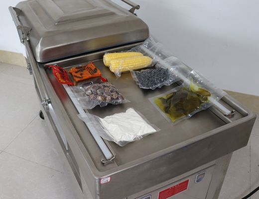 Βιομηχανικός σφραγιστής κενού διπλής σφράγισης για συσκευασίες τροφίμων σε μηχανήματα
