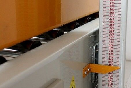 Συσκευασία τροφίμων Απλοποιημένη μηχανή σφράγισης βαλίτσες υψηλής ταχύτητας για τη μέγιστη παραγωγικότητα