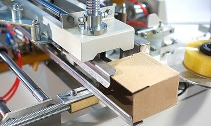 Ημιαυτόματος ανελκυστήρας από χαρτόνι/κουτί/καρτόνι/κασέ για συσκευαστή συσκευασίας 2000*1900*1450mm