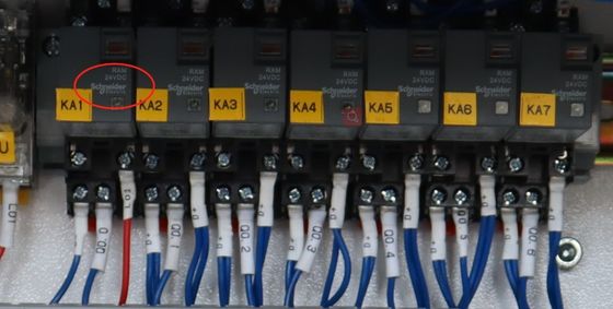 Μέγιστη ταχύτητα 20M/MIN Μεγάλη ταχύτητα Κουτί Κουτί Κατασκευή Αυτοματοποιημένο Καρτόνι Στερευτήρα για την Πυρήνωση κάτω