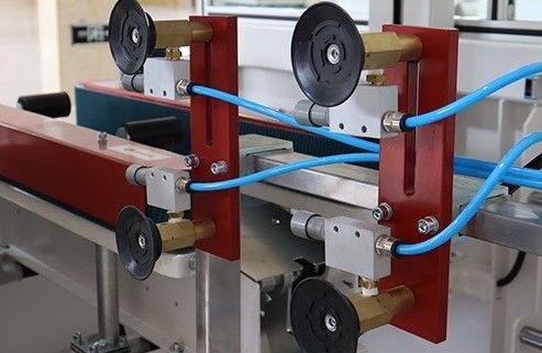 450 KG χωρητικότητα φορτίου Καρτόνι Erector με αυτόματη σφράγιση ταινίας και κάτω πτυχή