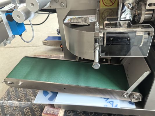 L1805*W731*H2065mm Μηχανή διπλής συσκευασίας τσαγιού για κόκκους σκόνης και χαρτί φίλτρου