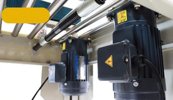 400W ημιαυτόματη συσκευή σφράγισης κουτιού κουτιού κουτιού με αριστερή και δεξιά κίνηση