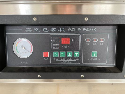 DZ600 Αυτοματοποιημένος διττός θάλαμος σφραγιστής κενού για συσκευασία ψαριού κρέατος λουκάνικα βοδινού κρέατος γαρίδες