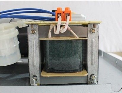 Ηλεκτρική μηχανή συσκευασίας με ηλεκτρικό κινητήρα τύπου τραπεζιού