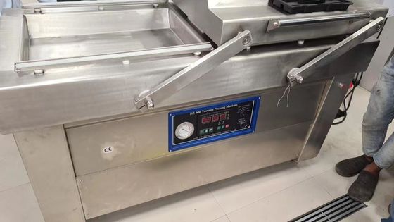 Μηχανή συσκευασίας κενού DZ-700/2S για κατεψυγμένες πατάτες, κοτόπουλο, στήθος, πόδι, ολόκληρο κοτόπουλο