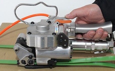 0.5-1.5mm πλάτος ιμάντα Πνευματικά κινούμενη μηχανή ιμάντασης χάλυβα A19 για συσκευασία
