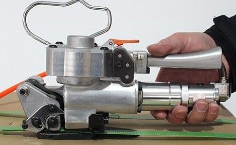Εφαρμόστε το Strap PP PET 13-25mm A19 Pneumatic Banding Strapping Machine για το χειροκίνητο Strapping