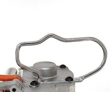 Εφαρμόστε το Strap PP PET 13-25mm A19 Pneumatic Banding Strapping Machine για το χειροκίνητο Strapping
