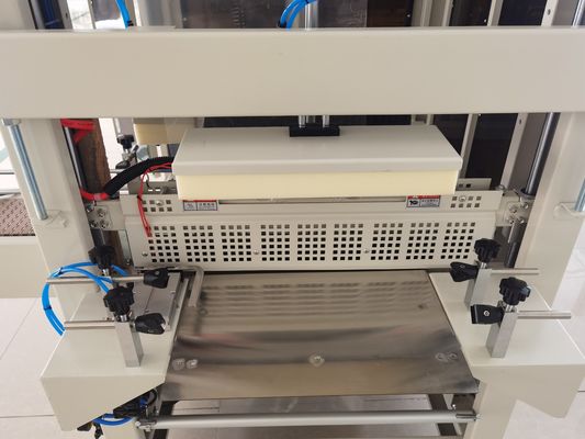 Μηχανή τυλίγματος με μανδύα 1400W θερμικής σφράγισης θερμικής συρρίκνωσης σήραγγας για συσκευασία ποτών